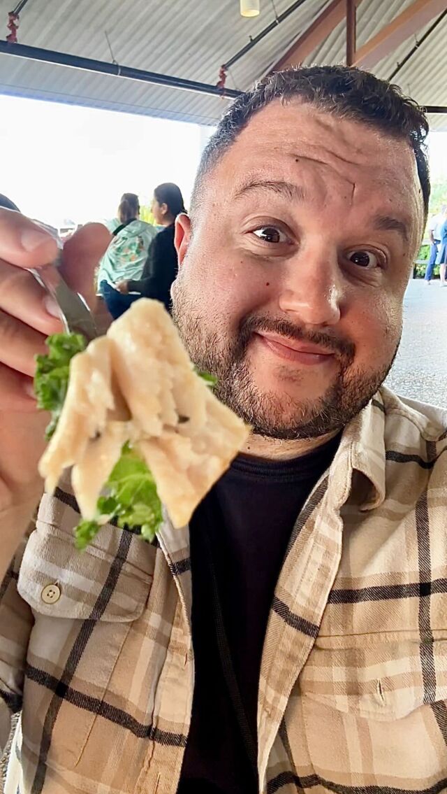 More info HERE 👇

My favorites:

🥙 Station 15 - Walking Gyros (Pita Chips, Tomatoes, Red Onion, Tzatziki Sauce)

🍣 Station #17 - Tempura Battered Sushi (California Roll, Deep Fried, topped with Masago, Eel Sauce) 

🐠 Sharks Underwater Grill - Pomegranate Maui Mahi (not part of the food stations, must dine at this full service restaurant to order)

👉 You’ll get the best value by purchasing a sample lanyard:
10 samples for $70
15 samples for $85

Thank you to @seaworldorlando for inviting me to their media preview of this foodie event!

#thingstodoinorlando #stufftodoinorlando #visitorlando #orlandofood #orlandofoodie #seaworldorlando #sevenseasfoodfestival